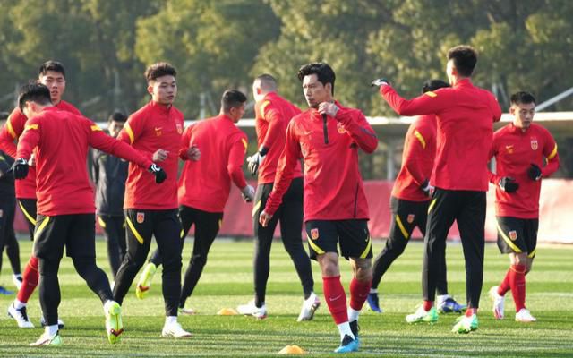 ’”这句话激怒了梅西和国家队更衣室，并导致双方彻底分手。